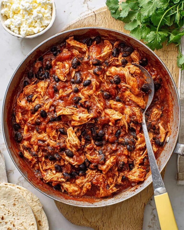 Pulled Chicken & Black Bean Chilli Recipe